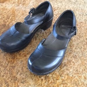 Dansko Mary Jane clogs black